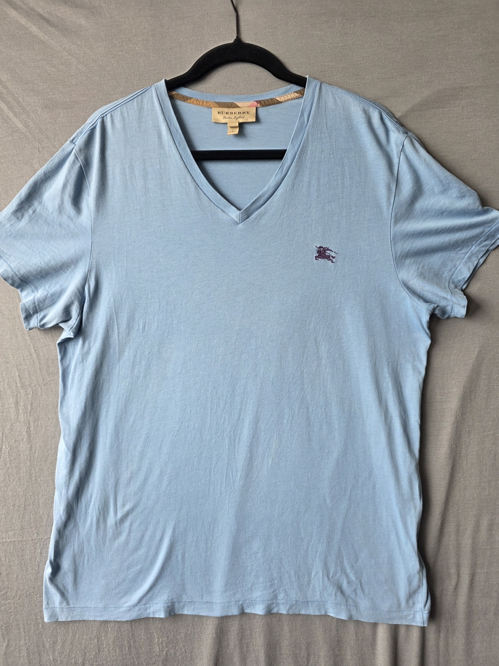 Burberry London England Light Blue V-Neck Cotton T-Shirt Nova Check Trim XL.